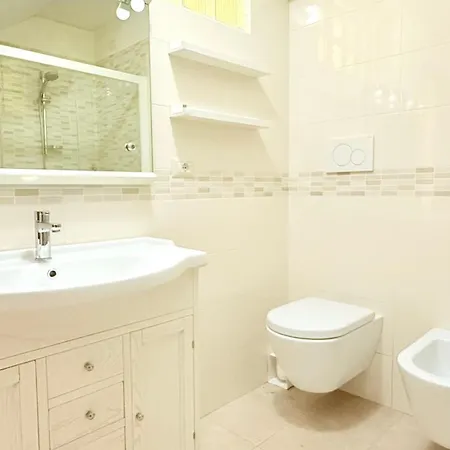 N091 - Numana, Nuova Taverna Bilocale Sx Numana